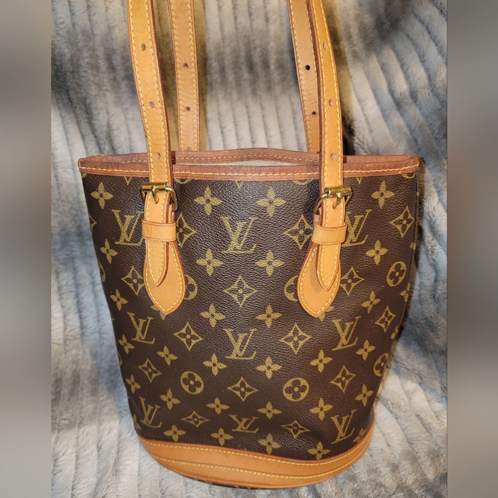 FIRM Vintage LV Monogram Bucket Bag
